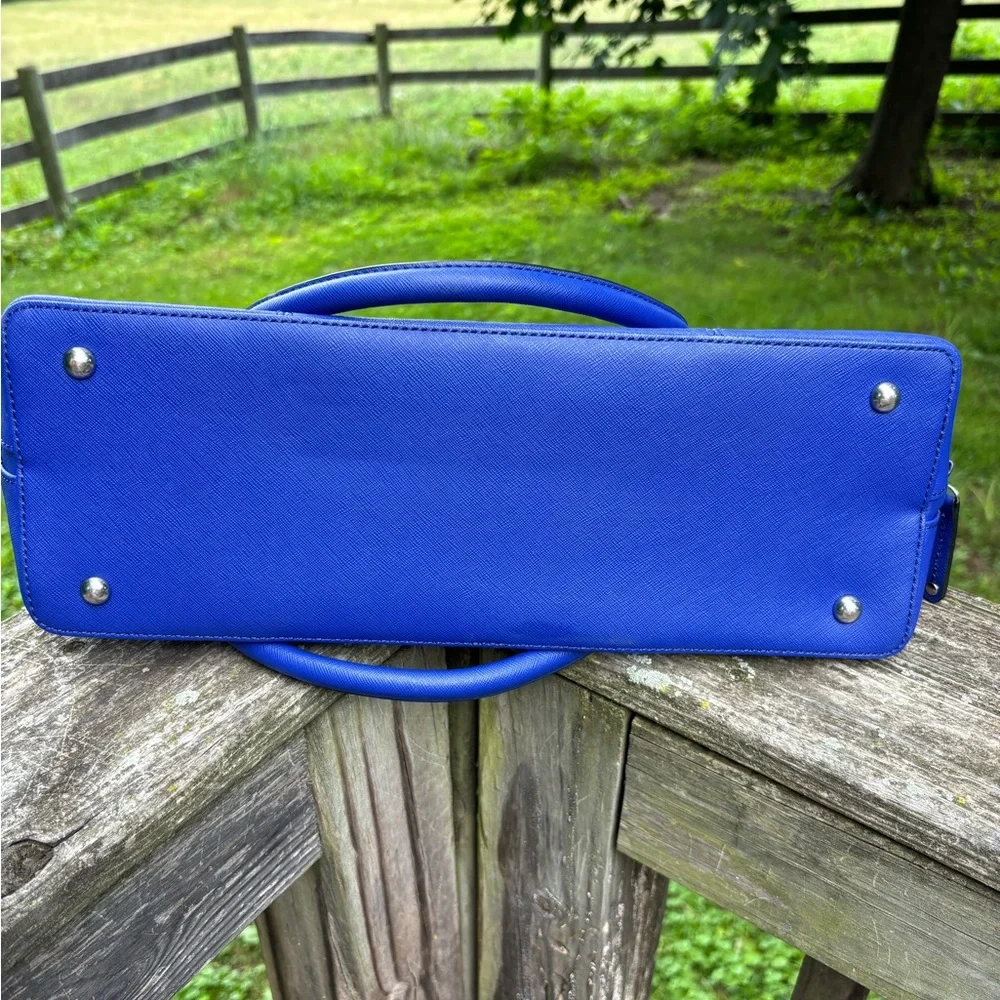 Tignanello Elegant Blue Handbag/Shoulder Bag/ Tote - Picture 7 of 10